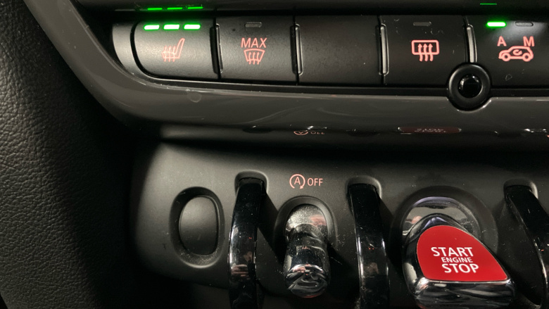 MINI Countryman 2.0 Cooper D 5dr [Chili/Nav+ Pack] Diesel Hatchback